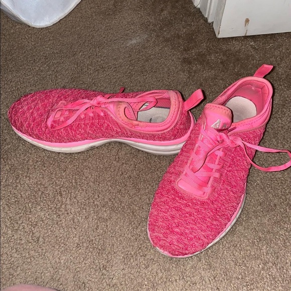 Lululemon APL shoes size 8 - Picture 2 of 2